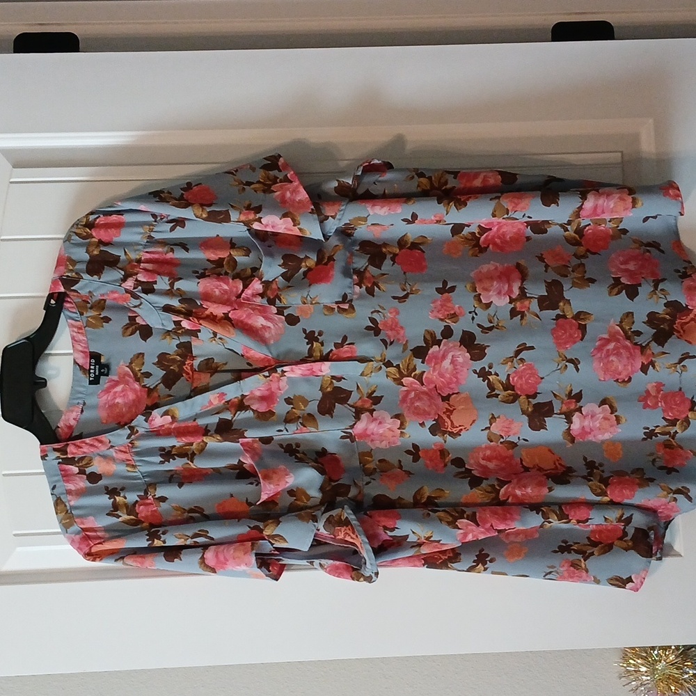 TORRID Harper blouse size 5